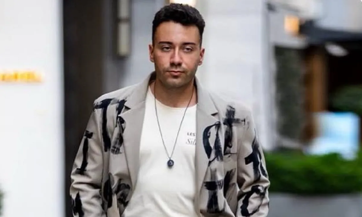 Enes Batur Yurt Dışına Gitti: Yeni Videolar İçin Kolları Sıvadı